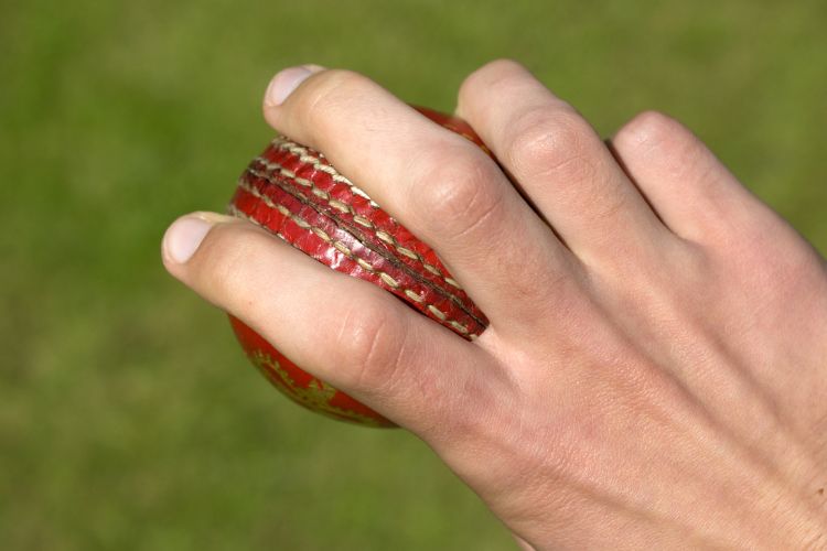 fast bowling grip